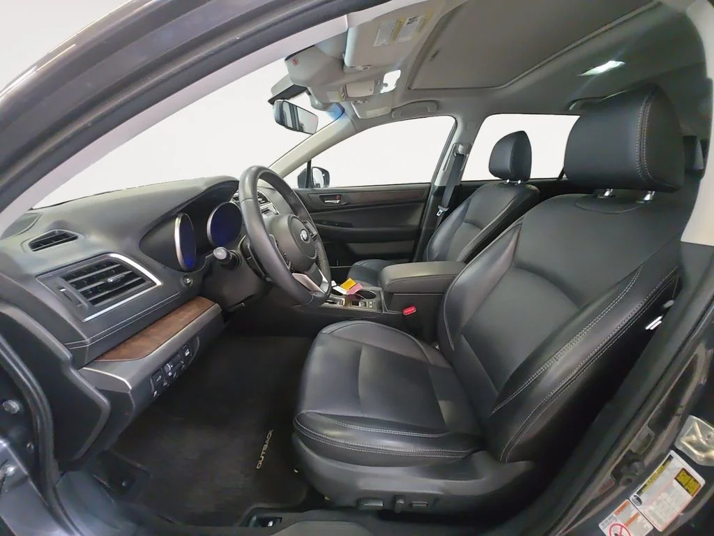Used 2018 Gray Subaru 2.5i image 11