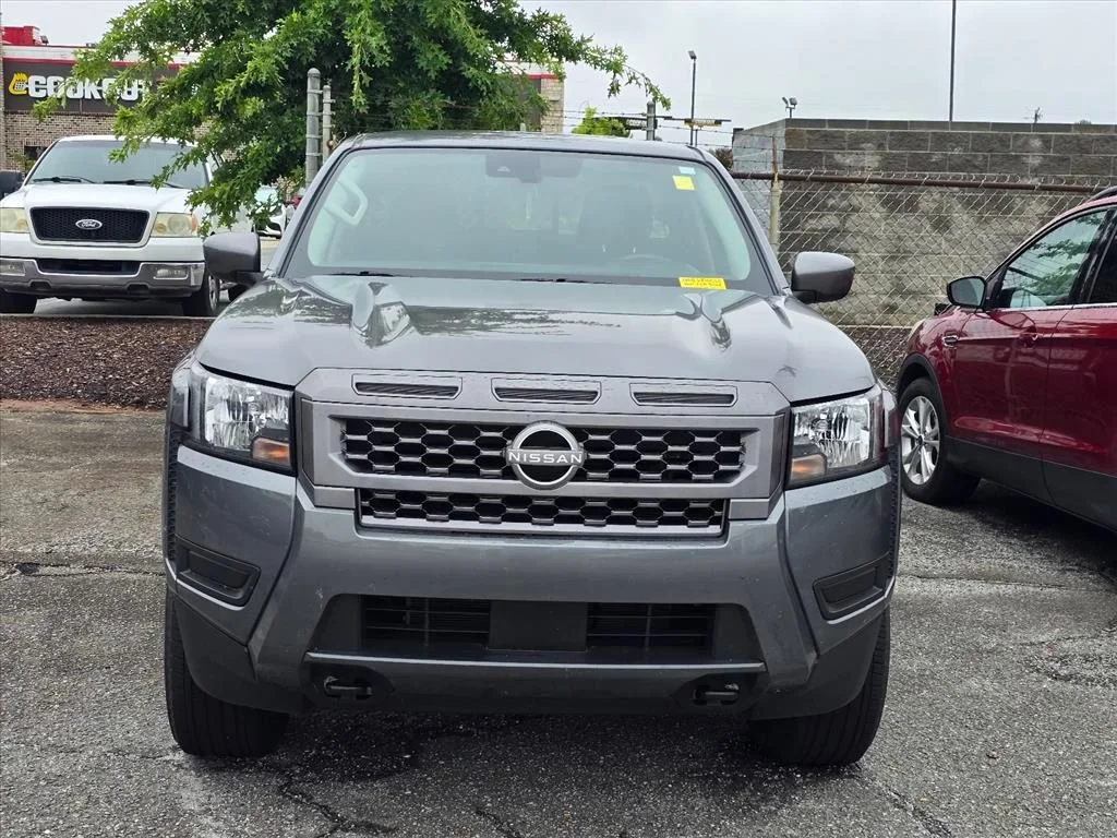 Used 2025 Gray Nissan SV image 8