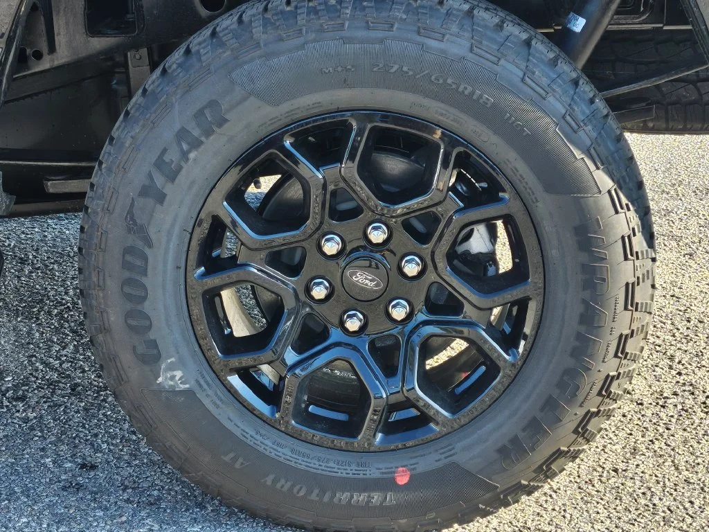 New 2026 Agate Black Metallic Ford XLT image 29