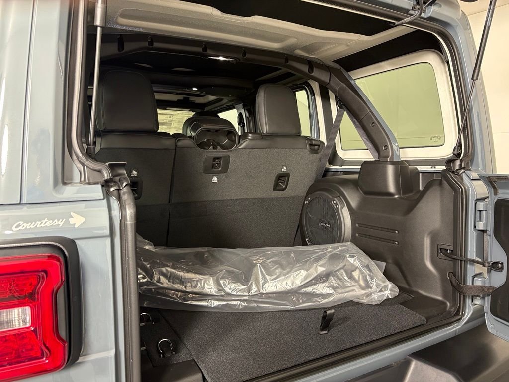 New 2026 Anvil Clearcoat Jeep Rubicon X image 38