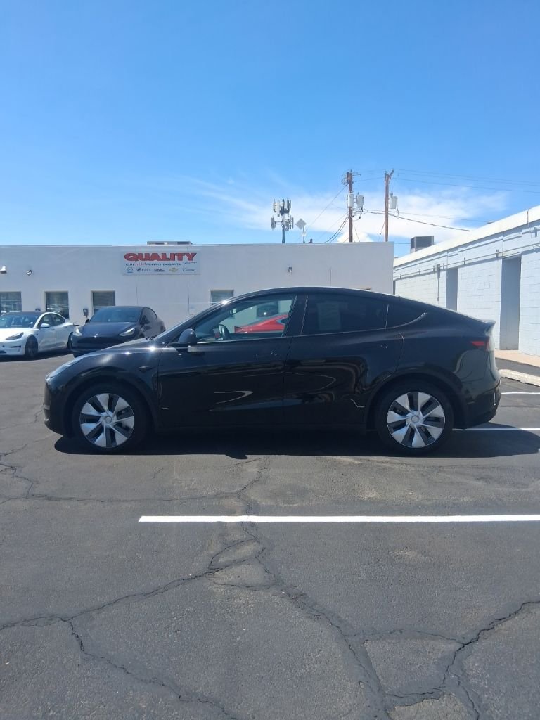 Used 2023 Tesla Model Y Long Range with VIN 7SAYGDEE4PA106523 for sale in Albuquerque, NM