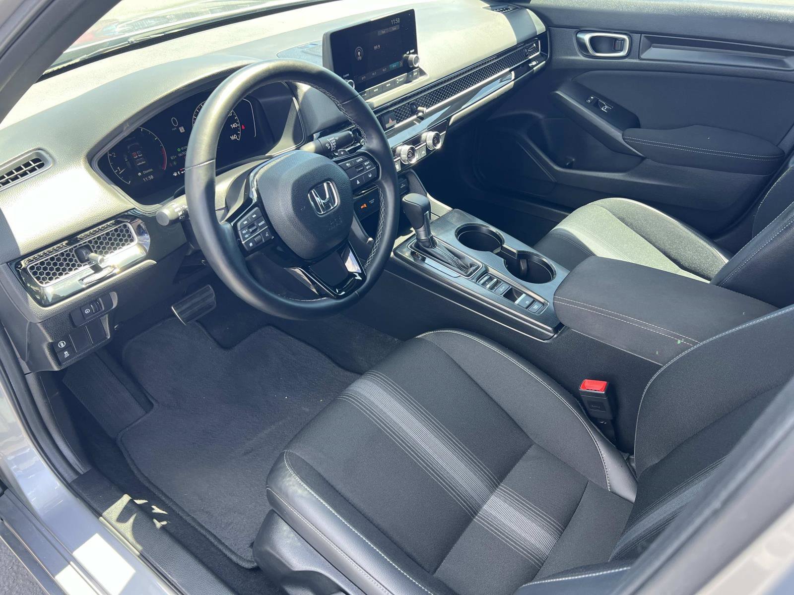 2024 Honda Civic Sport - Photo 32