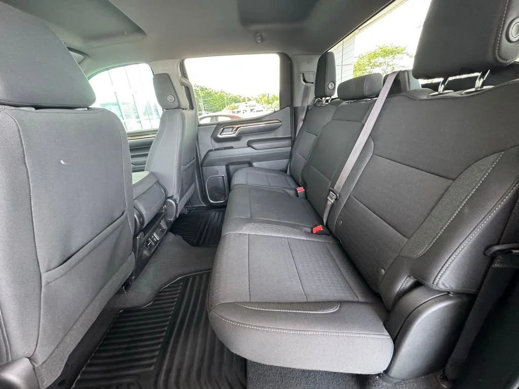 Used 2024 Black Chevrolet LT (2FL) image 21