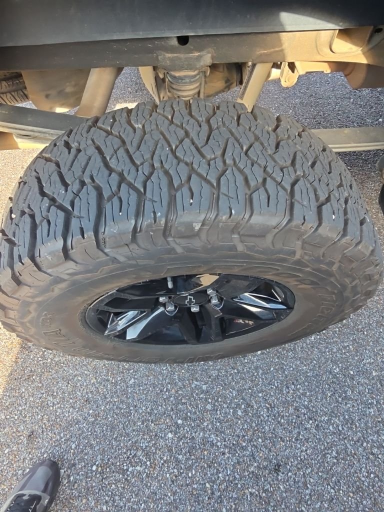 Used 2019 Gray Chevrolet LT Trail Boss image 4