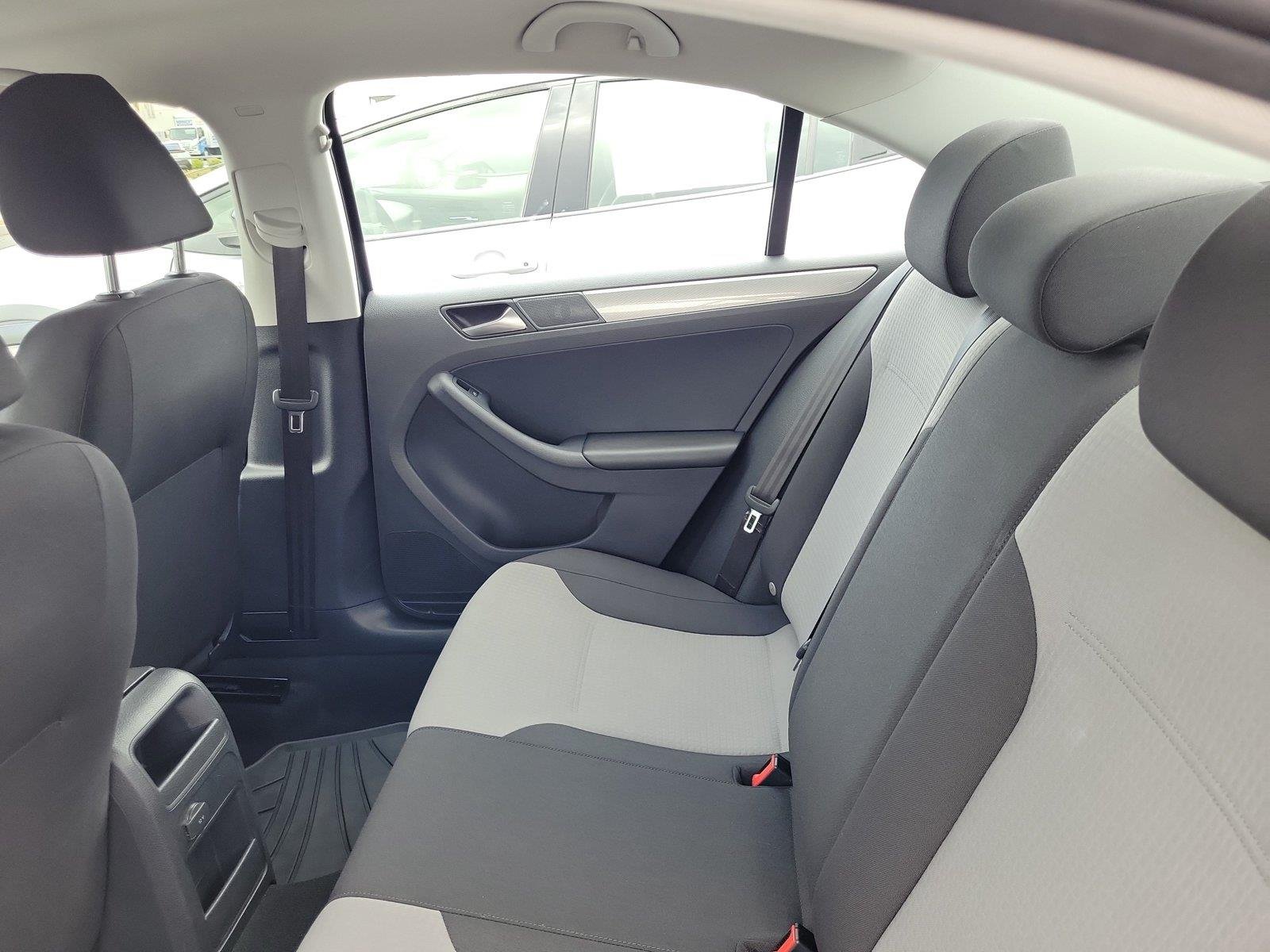 Used 2017 Platinum Gray Metallic Volkswagen 1.4T S image 13
