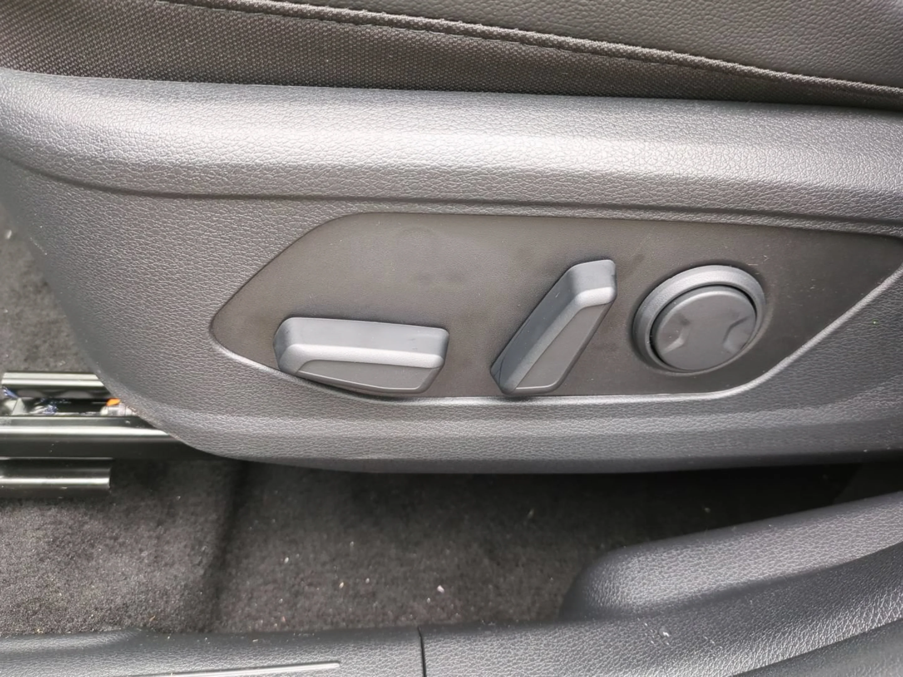 2026 Kia Sportage EX - Photo 27