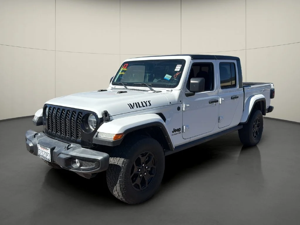Used 2022 White Jeep Willys image 3