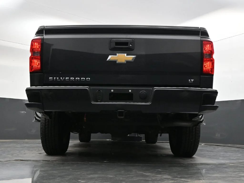 Used 2016 Tungsten Metallic Chevrolet LT image 39