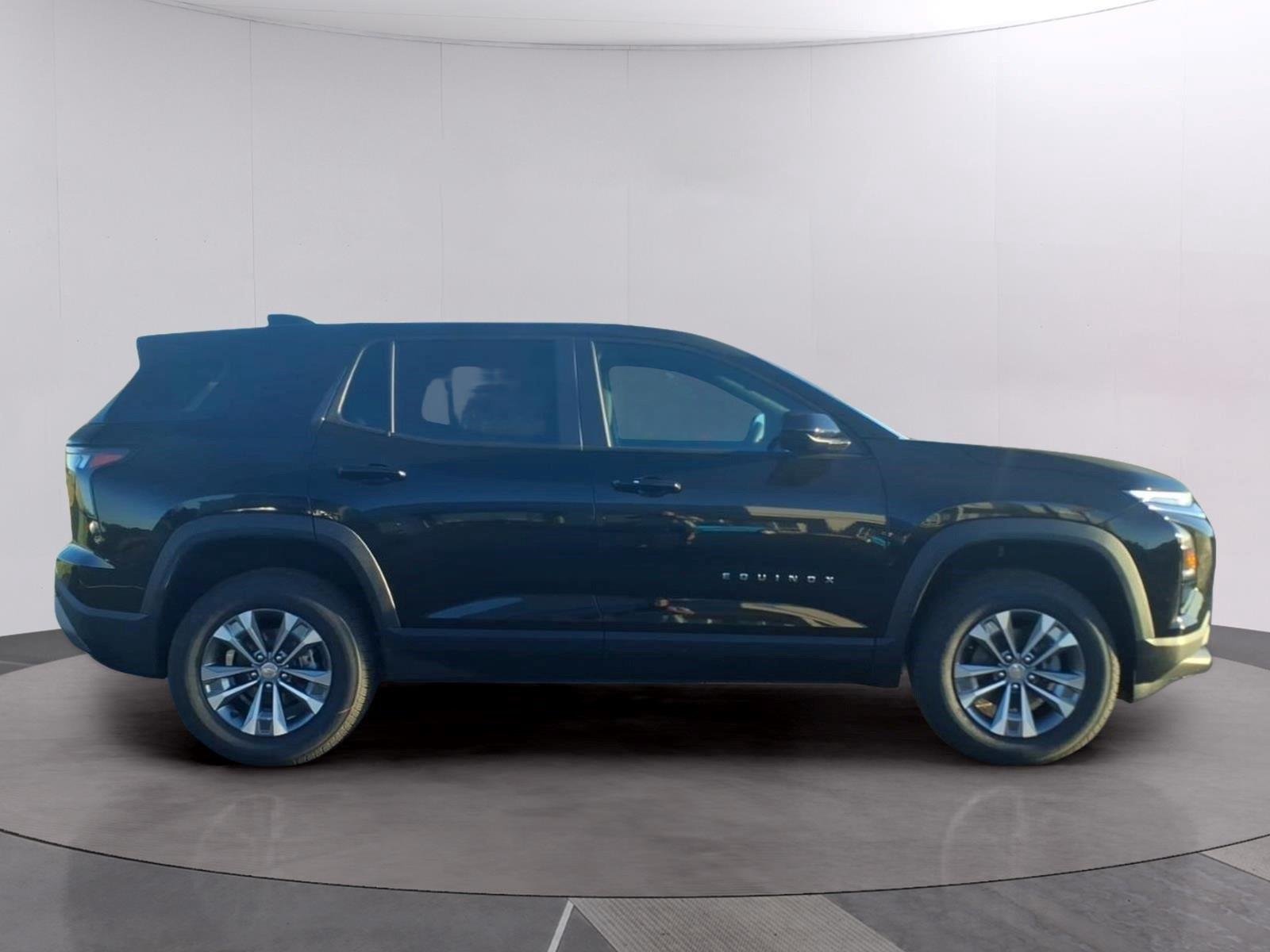 New 2027 Mosaic Black Metallic Chevrolet LT image 6