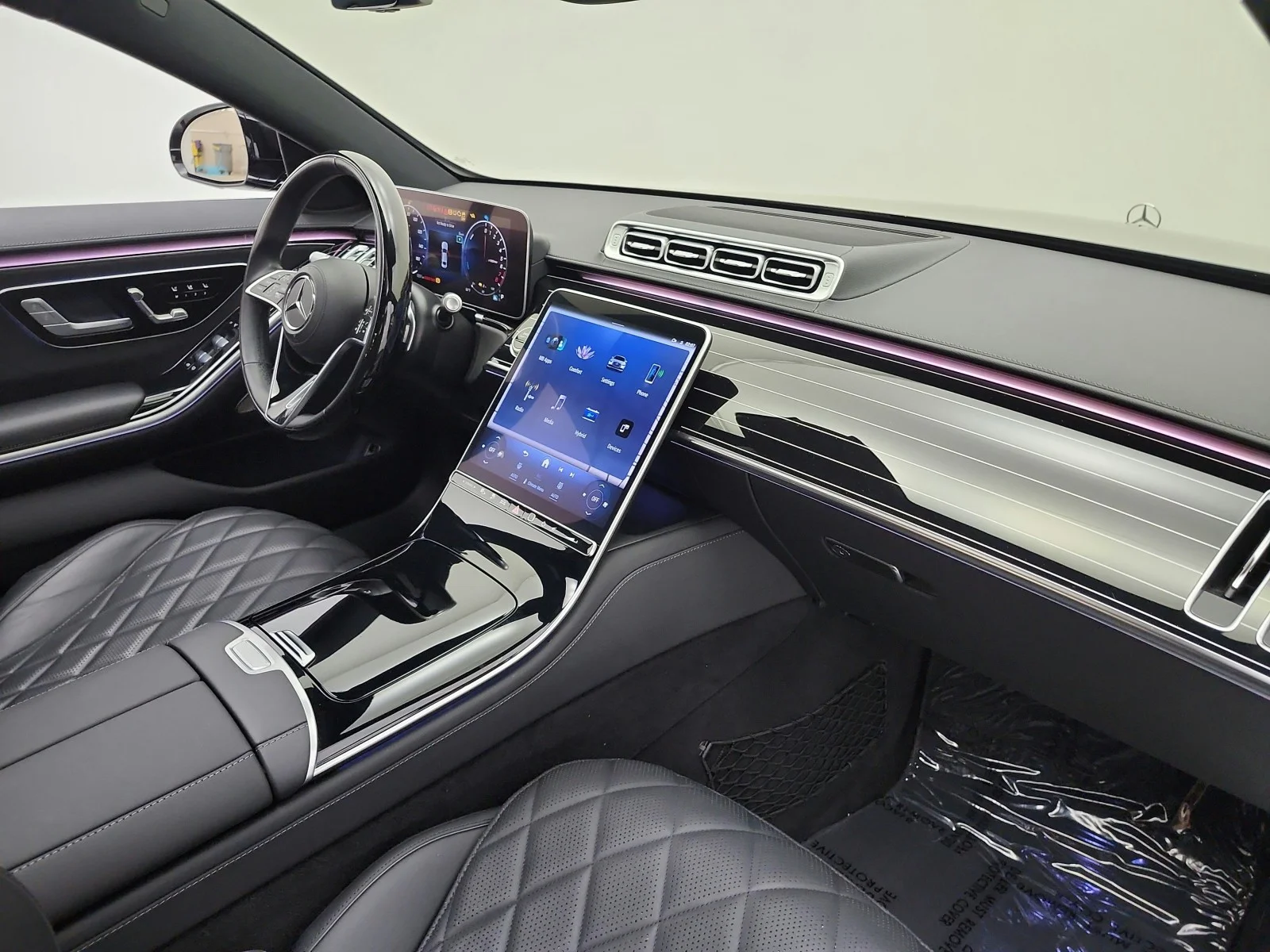 Used 2023 Obsidian Black Mercedes-Benz S 580e 4MATIC® Sedan image 30