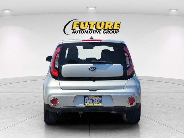 Used 2017 Silver Kia Plus image 8
