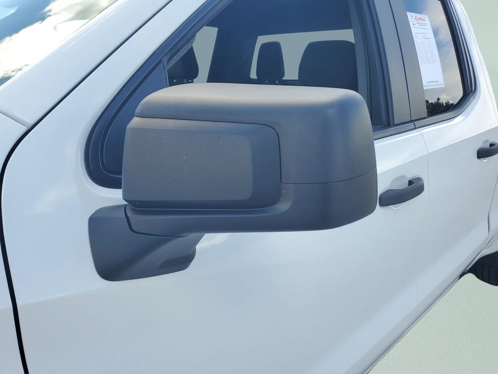 Used 2019 SUMMIT WHITE Chevrolet Custom image 26