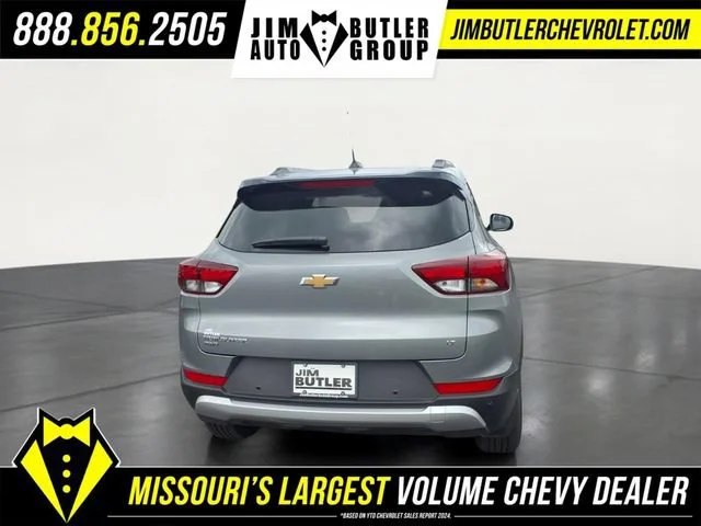 New 2026 Sterling Gray Metallic Chevrolet LT image 22
