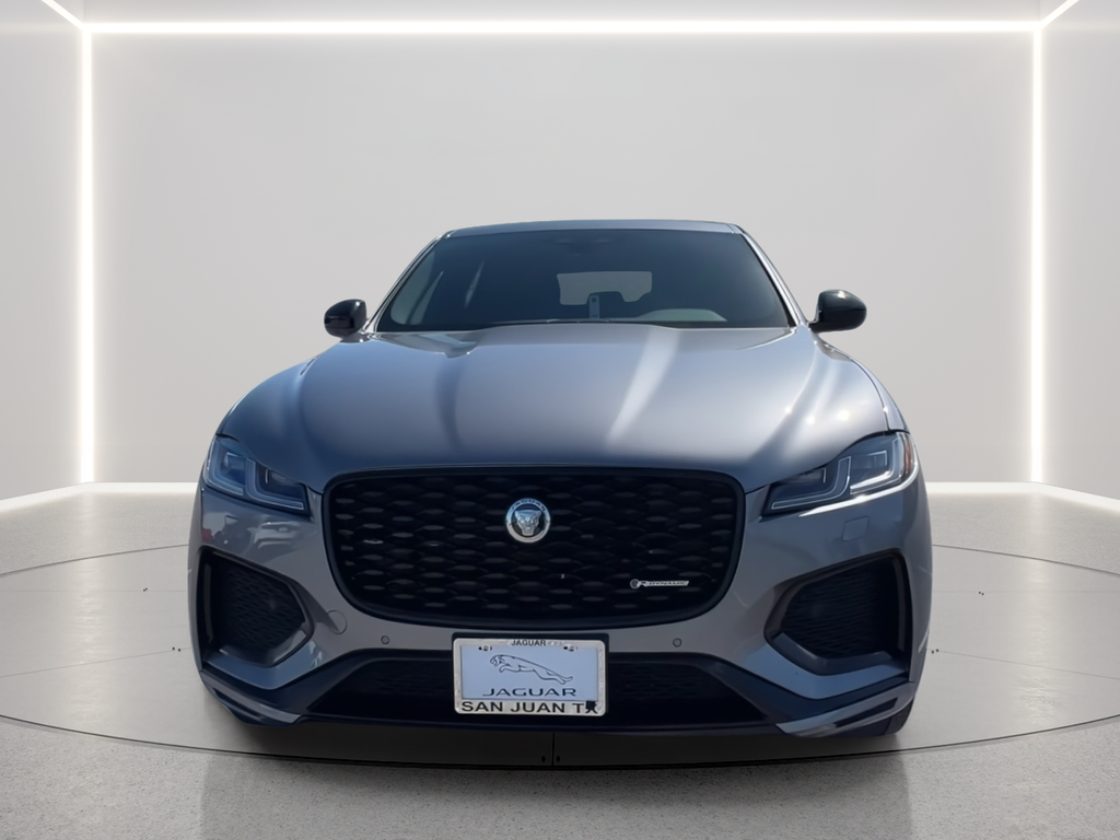 Used 2025  Jaguar P400 R-Dynamic S image 1