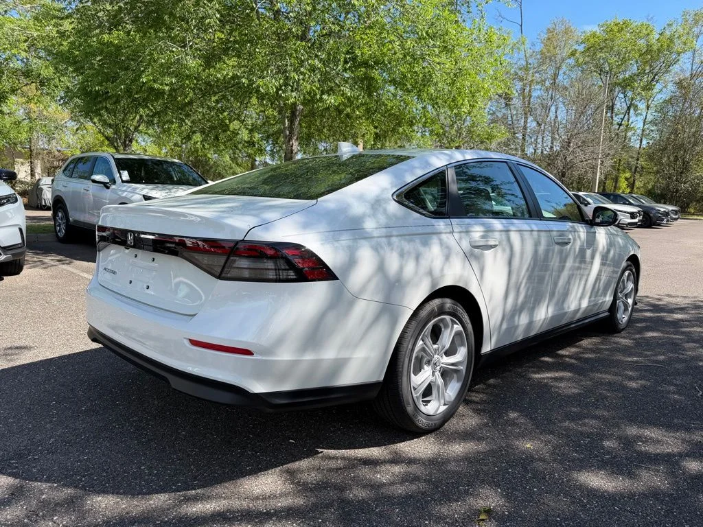 New 2026 Platinum White Pearl Honda LX image 6