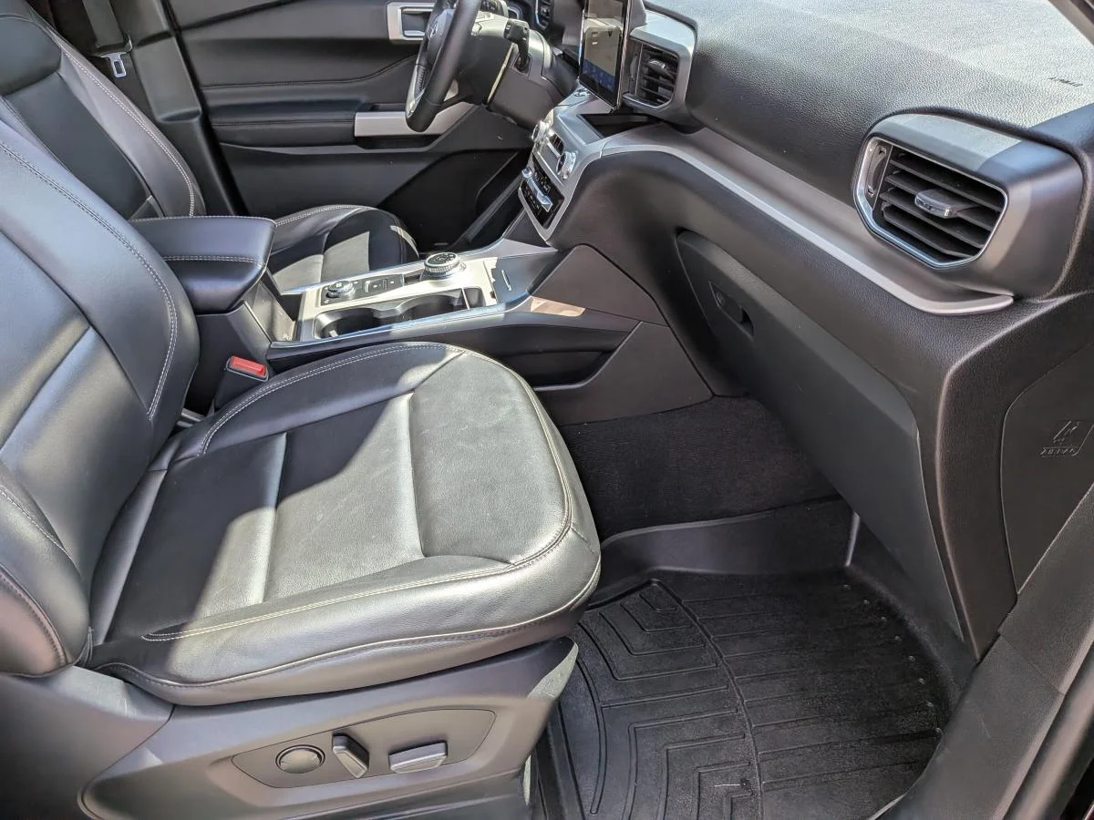 Used 2023 Black Ford Xlt 4wd image 16