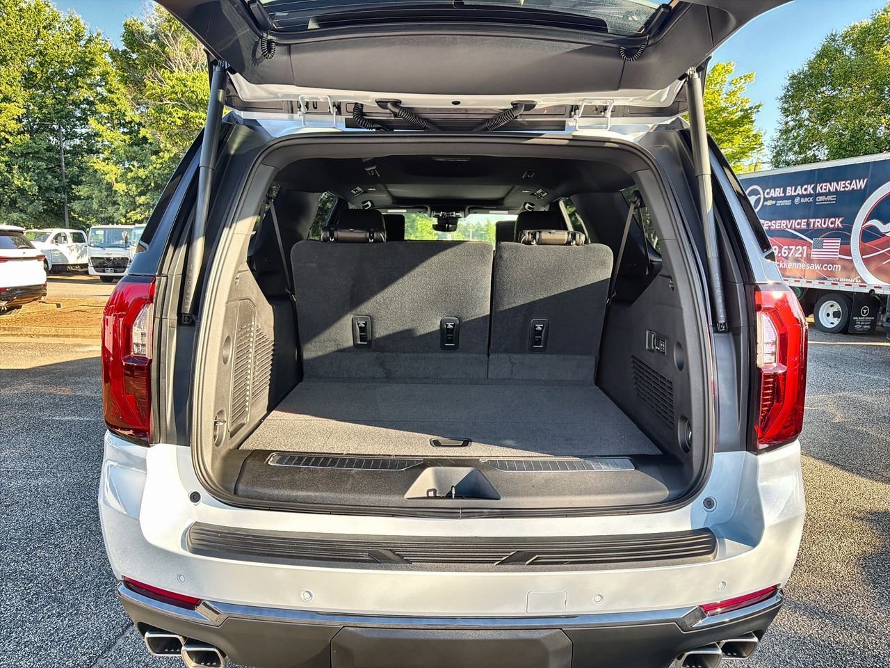 2026 GMC Yukon XL Denali Ultimate - Photo 21