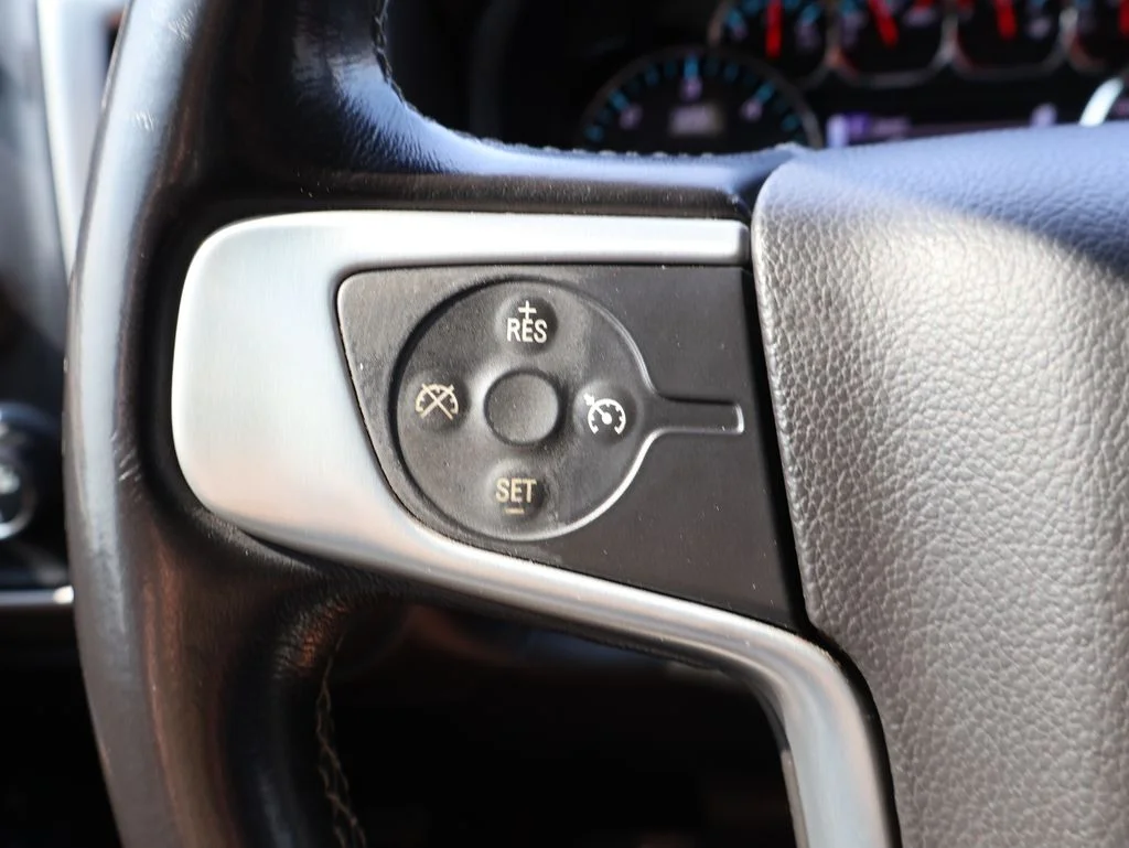 Used 2018 Black GMC SLT image 25