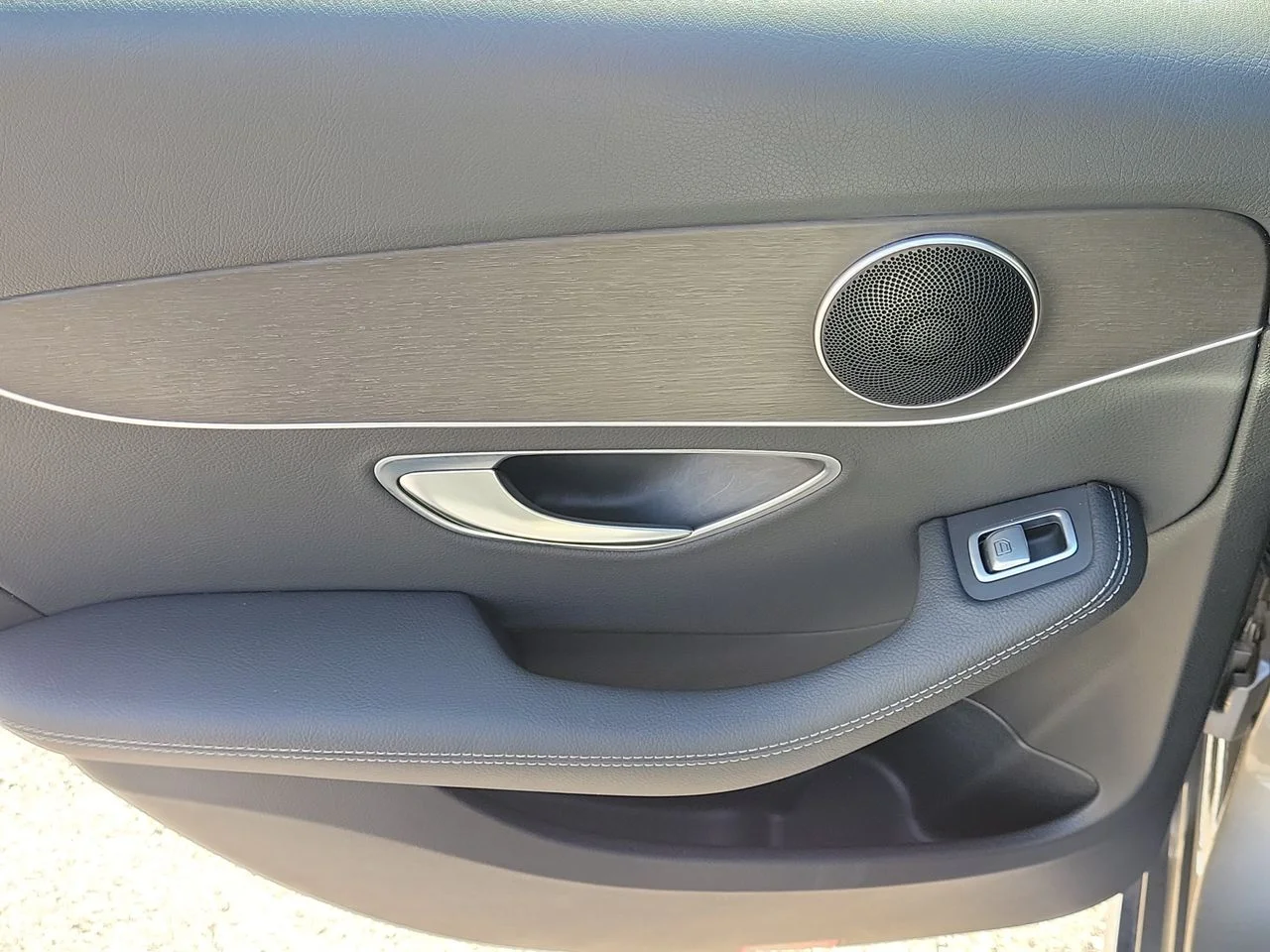 Used 2020 Silver Mercedes-Benz C 300 image 11