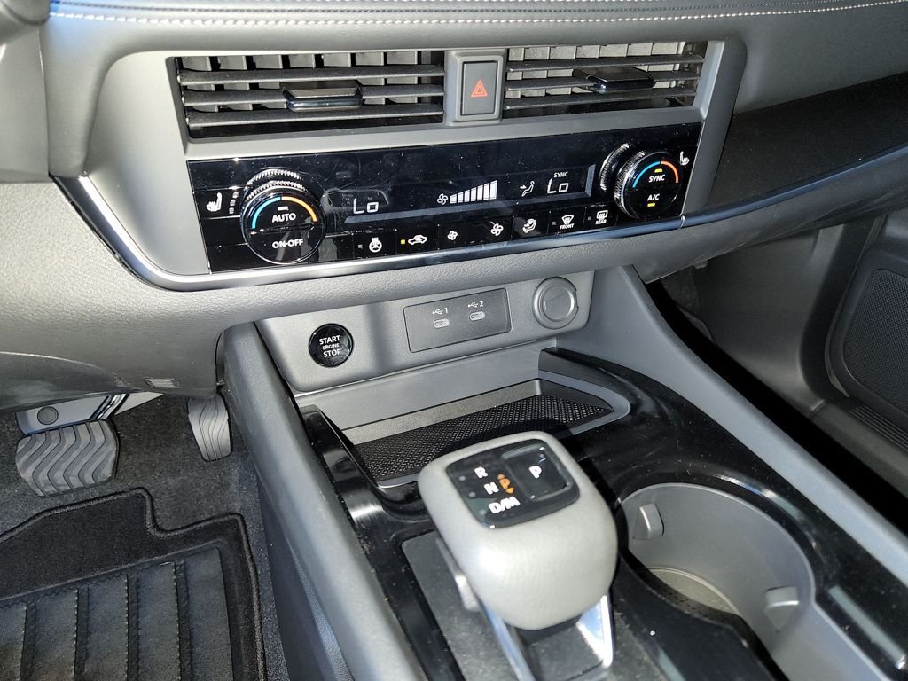 New 2026 Obsidian Green Pearl Nissan Dark Armor image 18