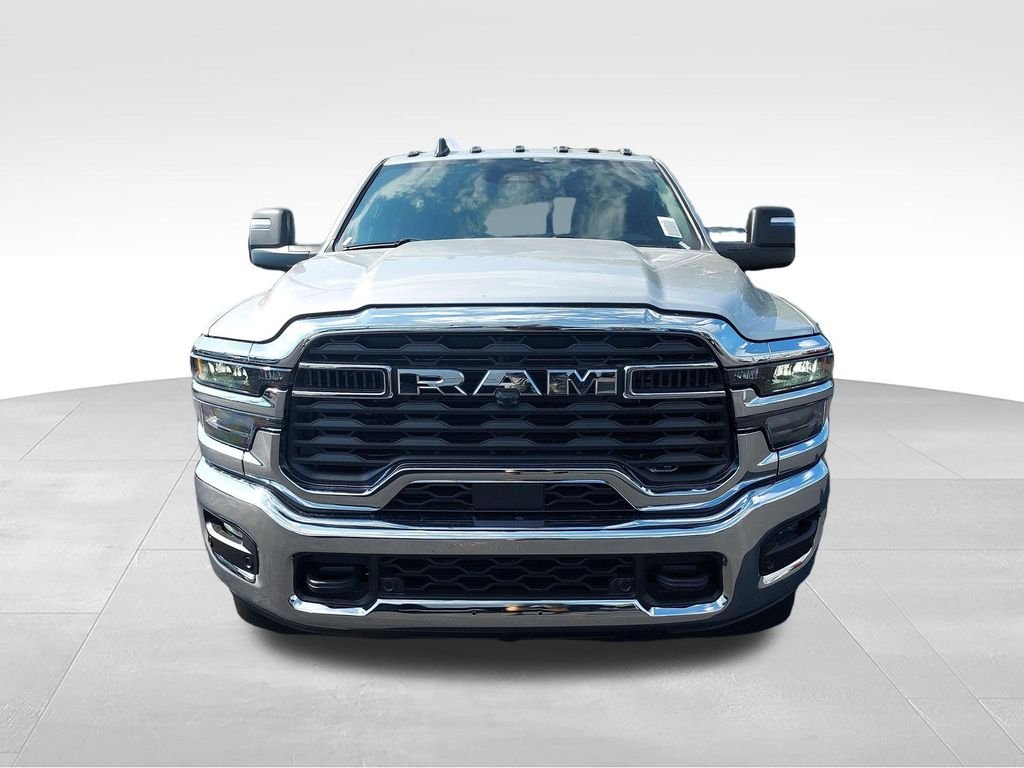 New 2027 Silver-Zynith Exterior Paint RAM Tradesman image 8