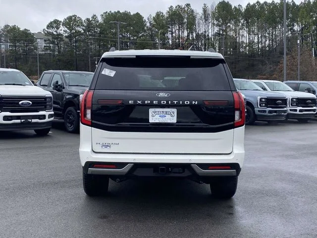 New 2025 White Ford Platinum image 4