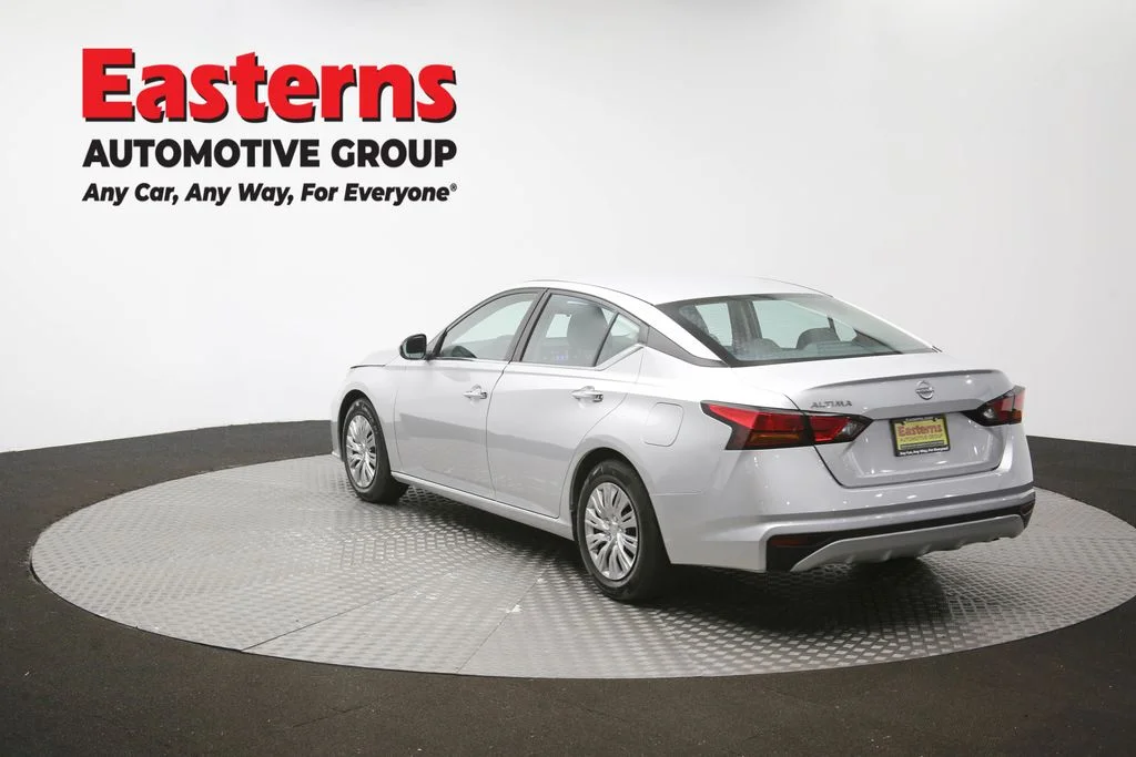 Used 2023 Silver Nissan 2.5 S image 63