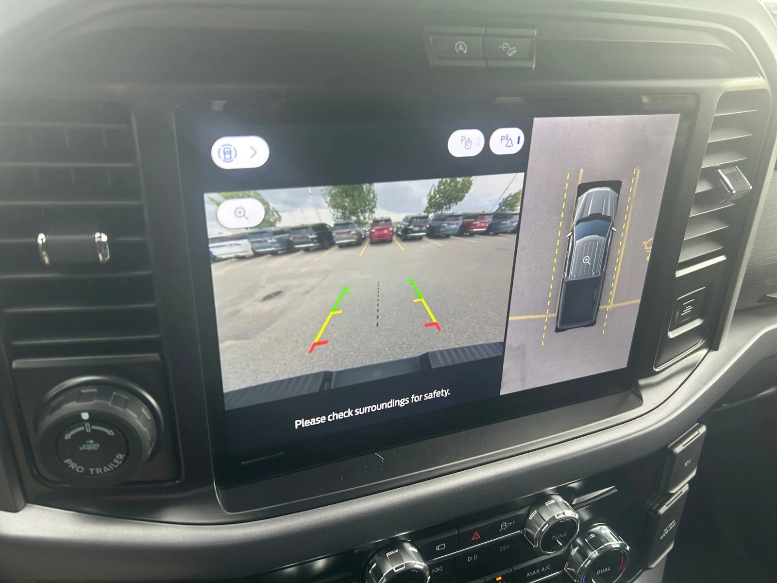 New 2026 Oxford White Ford XLT image 25