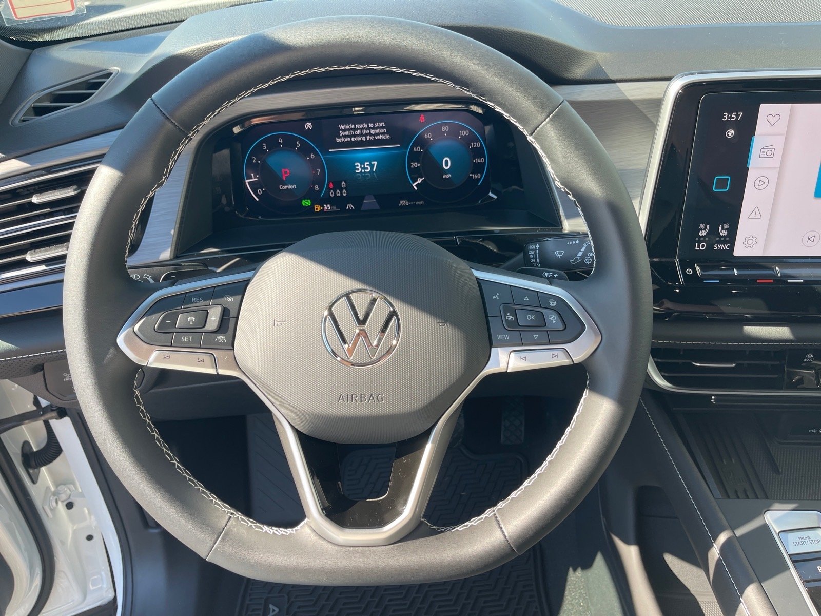 New 2026 Opal White Pearl Volkswagen SE image 7