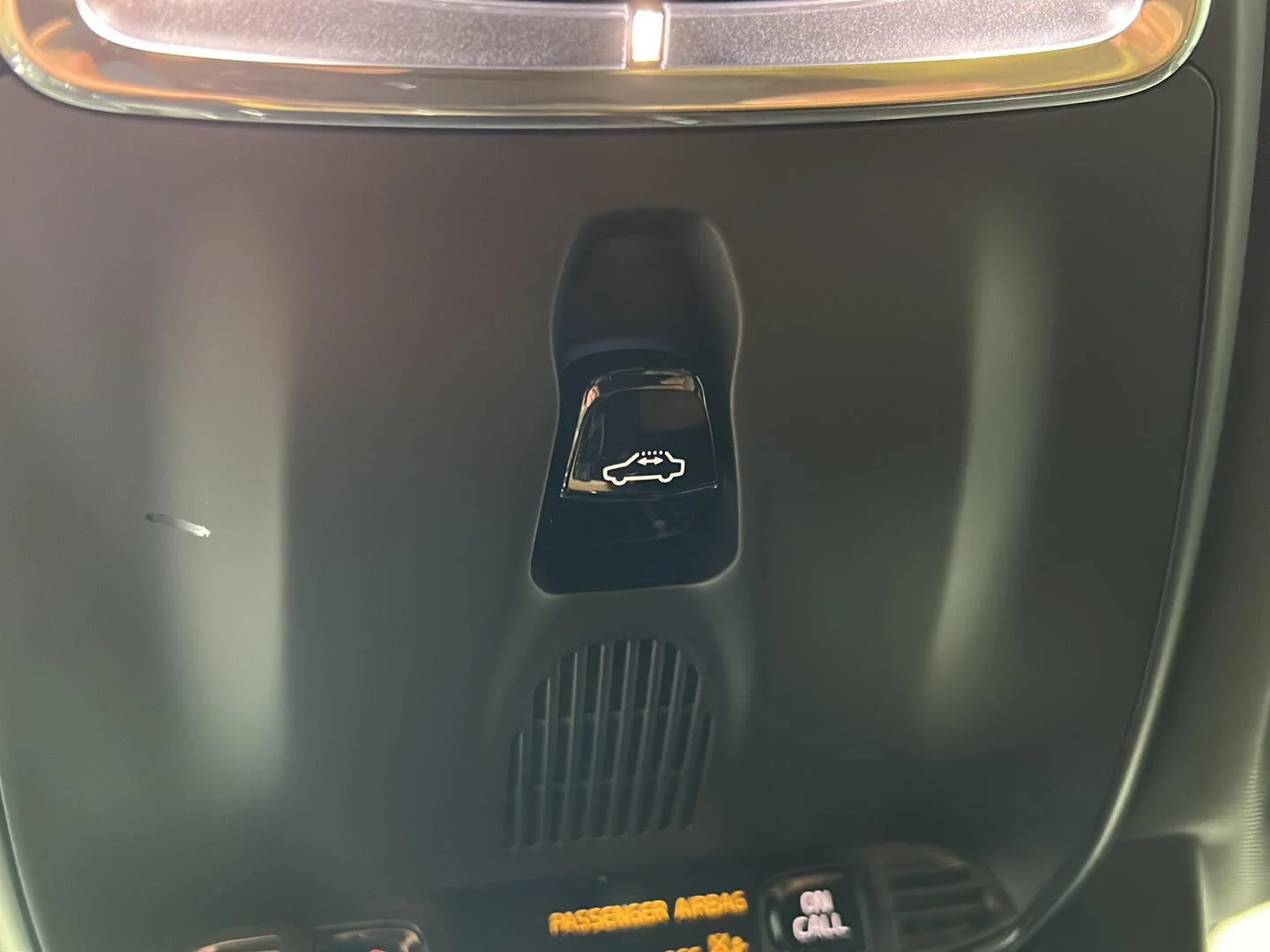 Used 2019 Denim Blue Metallic Volvo T5 image 28
