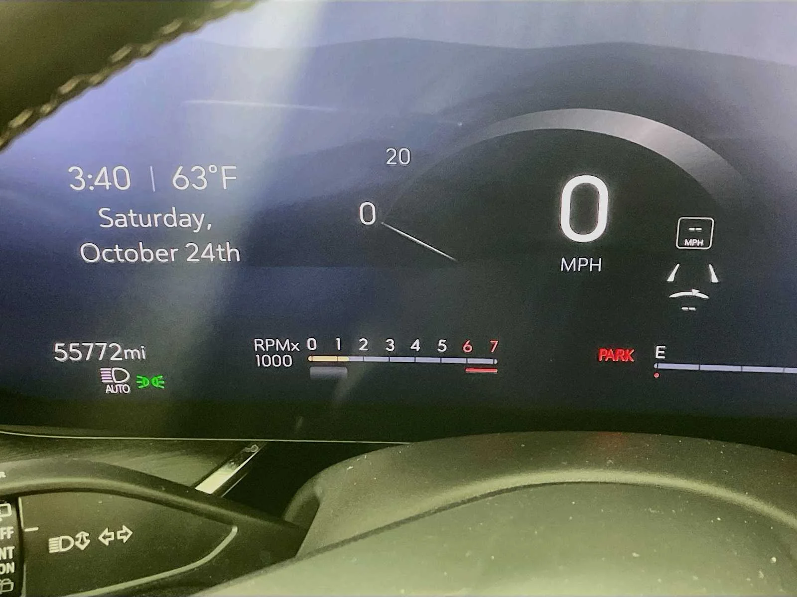 Used 2024 Summit White Buick Preferred image 10