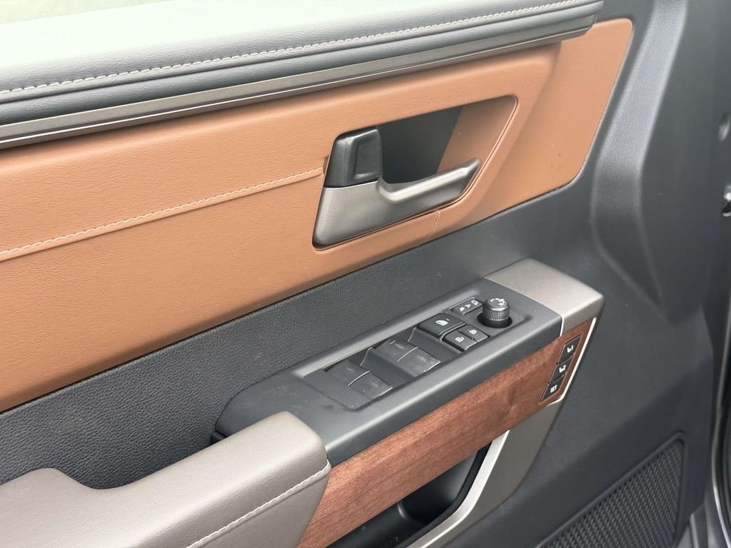 2026 Toyota Tundra 1794 Edition - Photo 17