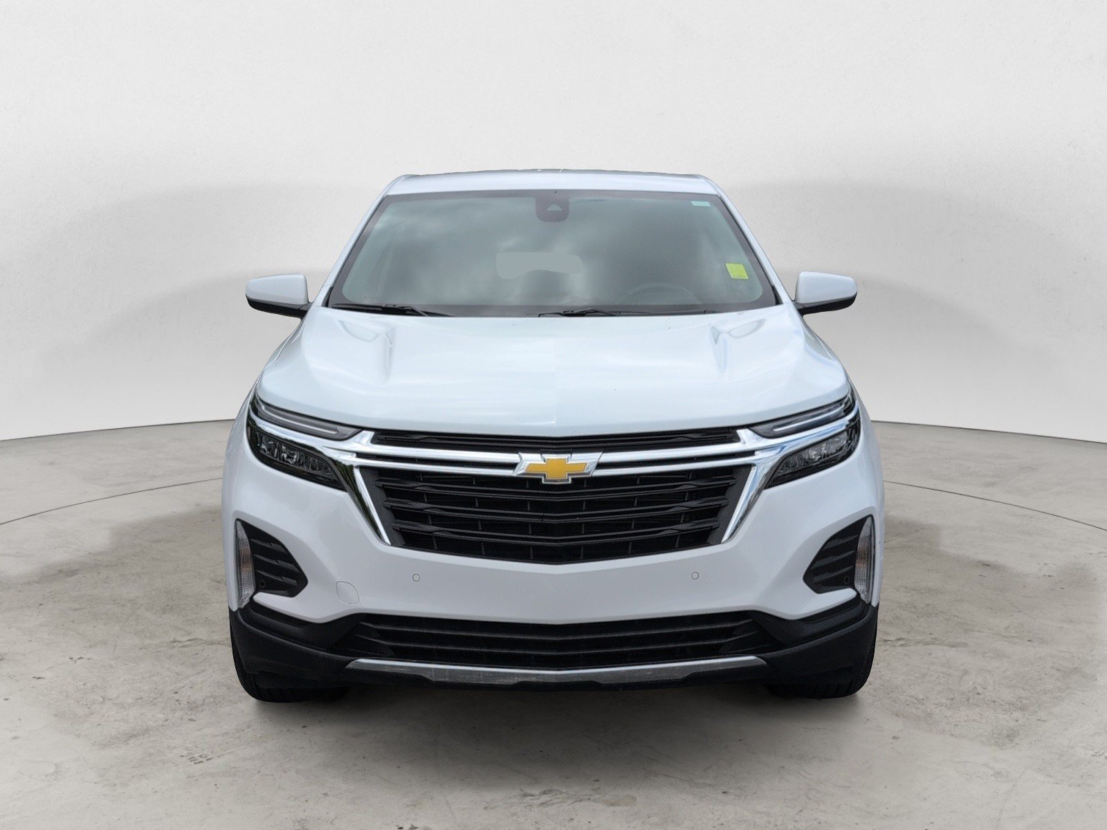 Used 2024 Summit White Chevrolet LT image 7