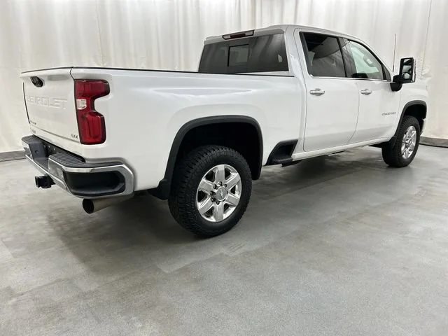 Used 2020 Iridescent Pearl Tricoat Chevrolet LTZ image 4