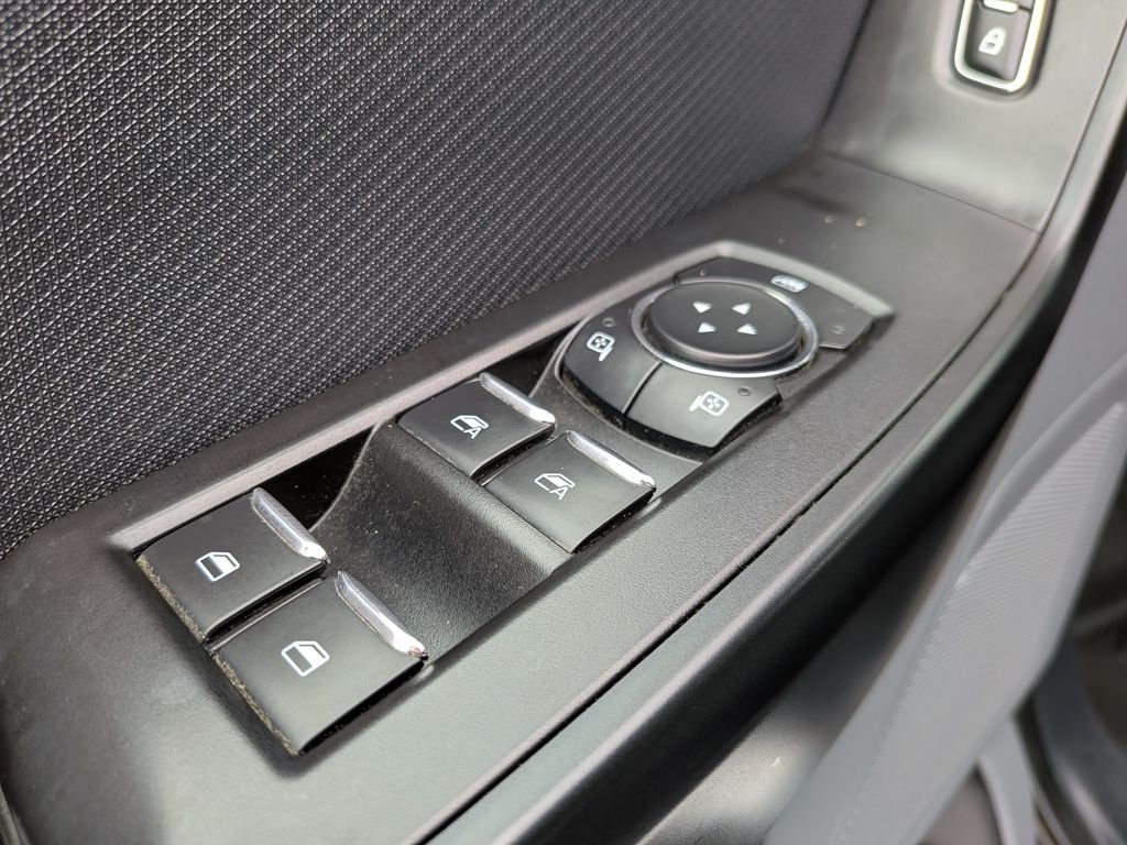 Used 2022 White Ford XL image 12