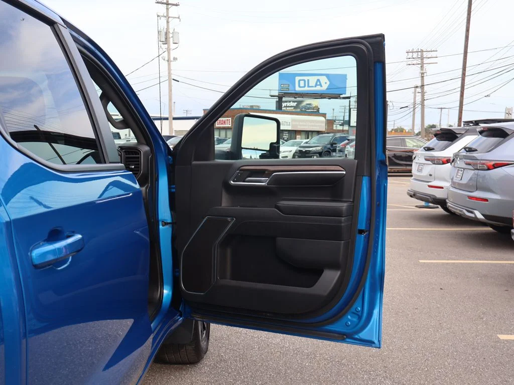 Used 2024 Blue Chevrolet RST image 18