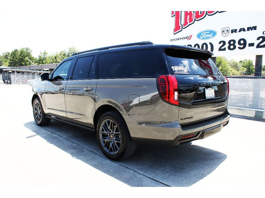 New 2027 Marsh Gray Ford Platinum image 29