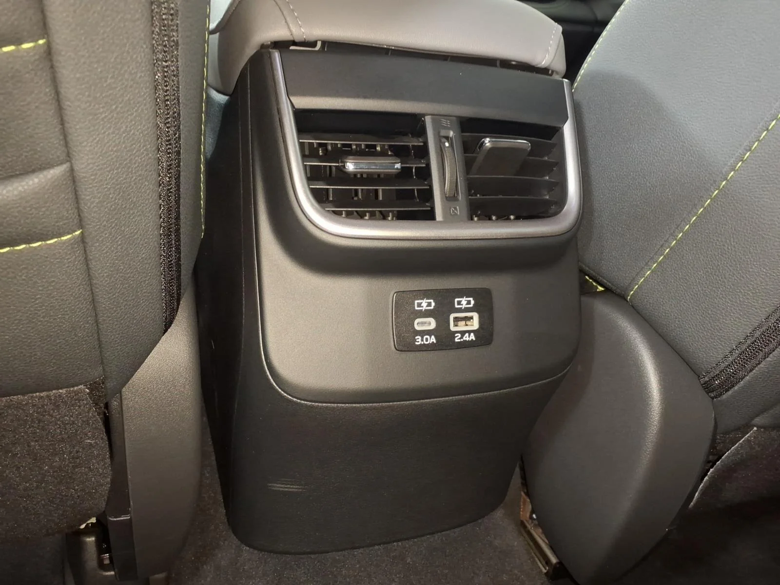 Certified Used 2025 Crystal White Pearl Subaru Onyx Edition image 27
