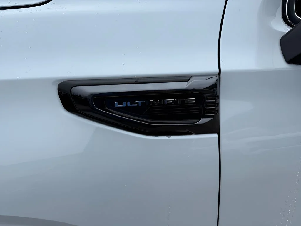 New 2026 Glacier White Tricoat GMC Denali Ultimate image 41