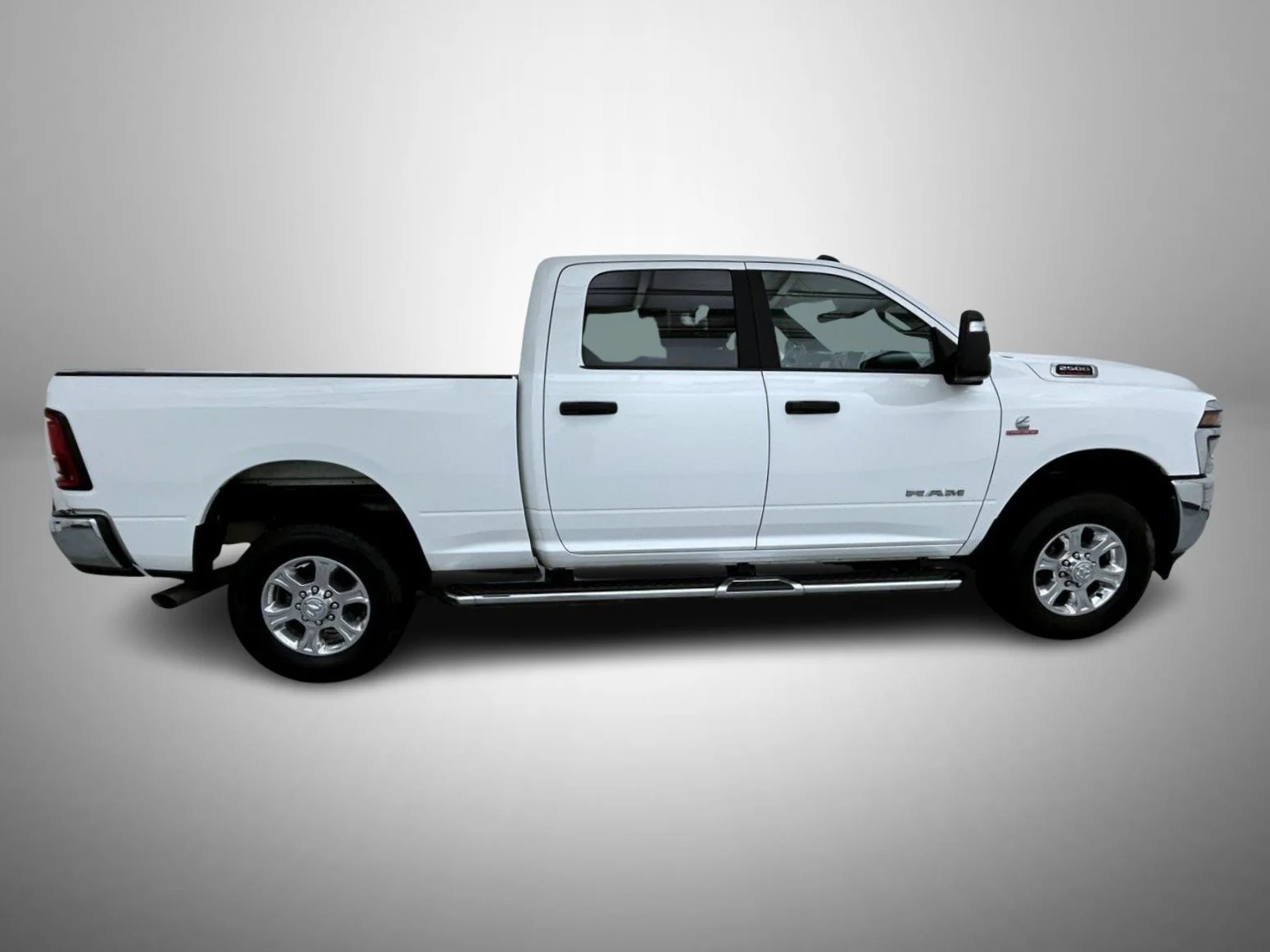 Used 2026 White Ram Big Horn image 4