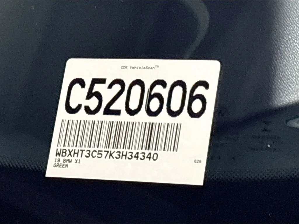 Used 2019 Green BMW xDrive28i image 26