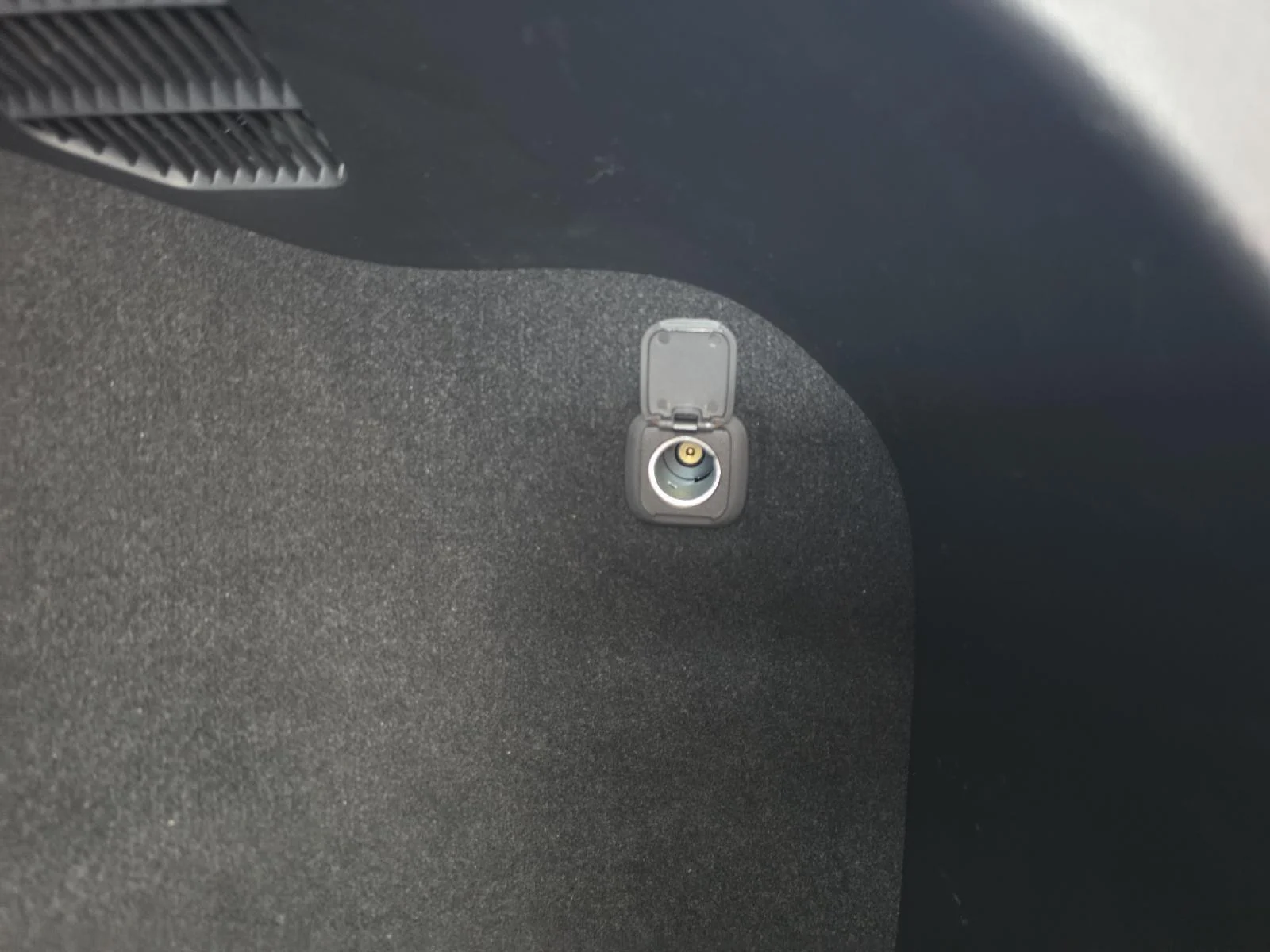 Used 2023 Machine Gray Metallic Mazda 2.5 S Preferred Package image 18