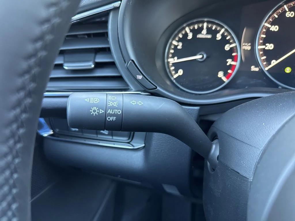 2025 Mazda CX-30 Premium - Photo 37