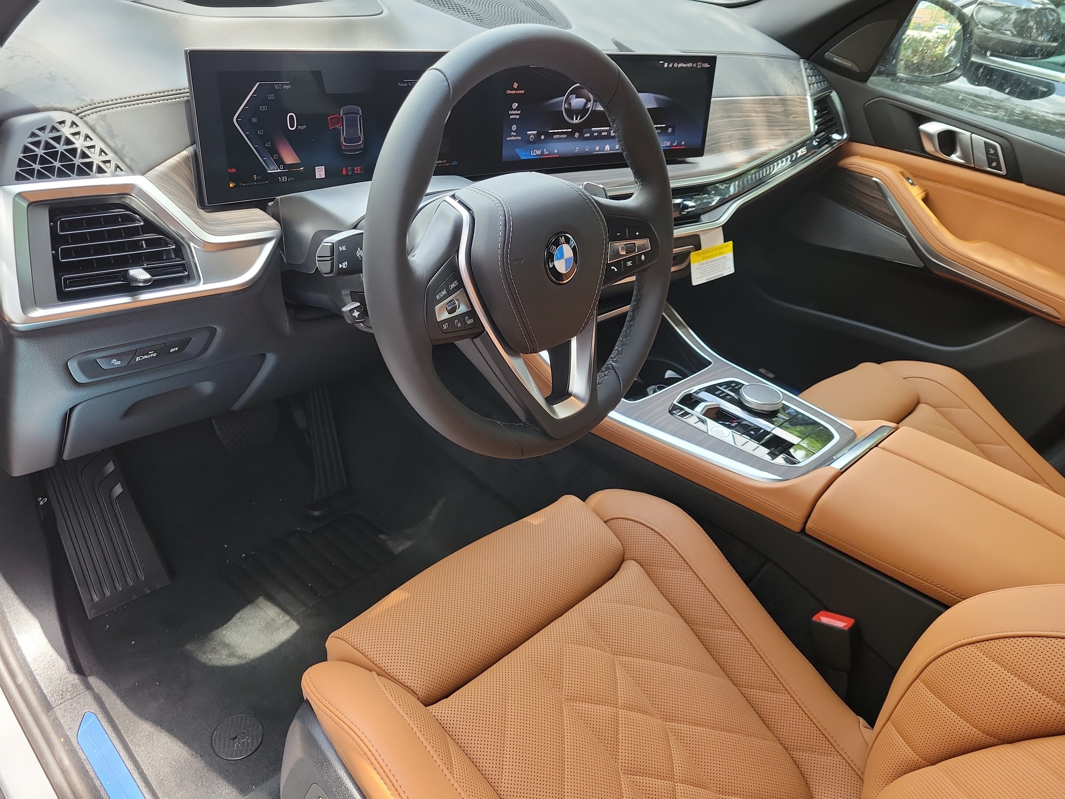 New 2026 Skyscraper Grey Metallic BMW sDrive40i image 12