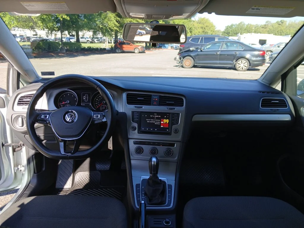 Used 2017 Silver Volkswagen S image 25