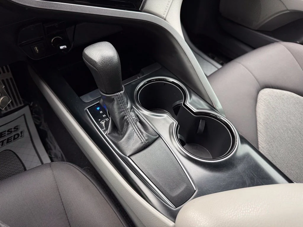 Used 2019 Super White Toyota LE image 30