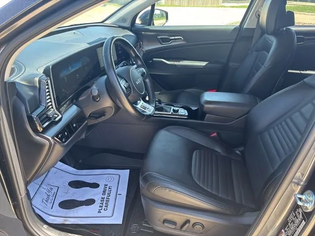Used 2023  Kia SX-Prestige image 3