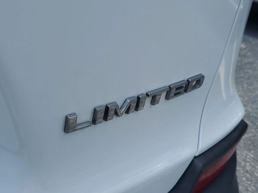 Used 2019 White Jeep Limited image 7