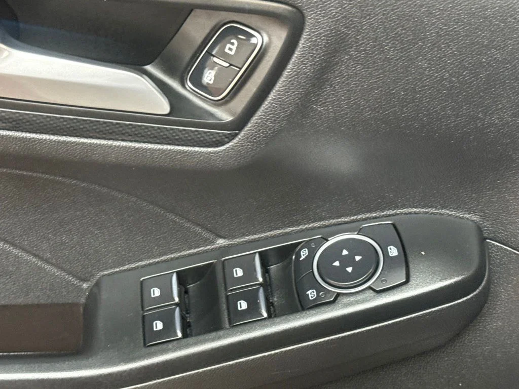 Used 2023 Oxford White Ford ST-Line Select image 21