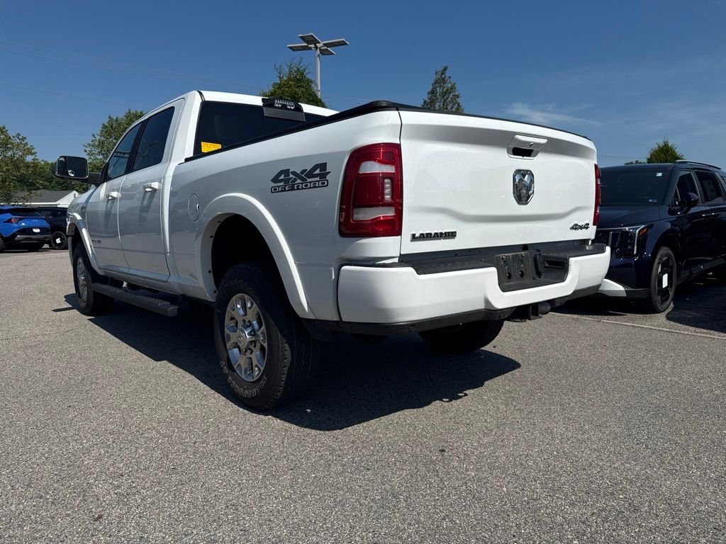Used 2022 White Ram Laramie image 3